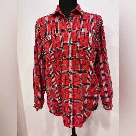LOFT Tops - LOFT red plaid flannel Christmas holiday shirt XS worn once!